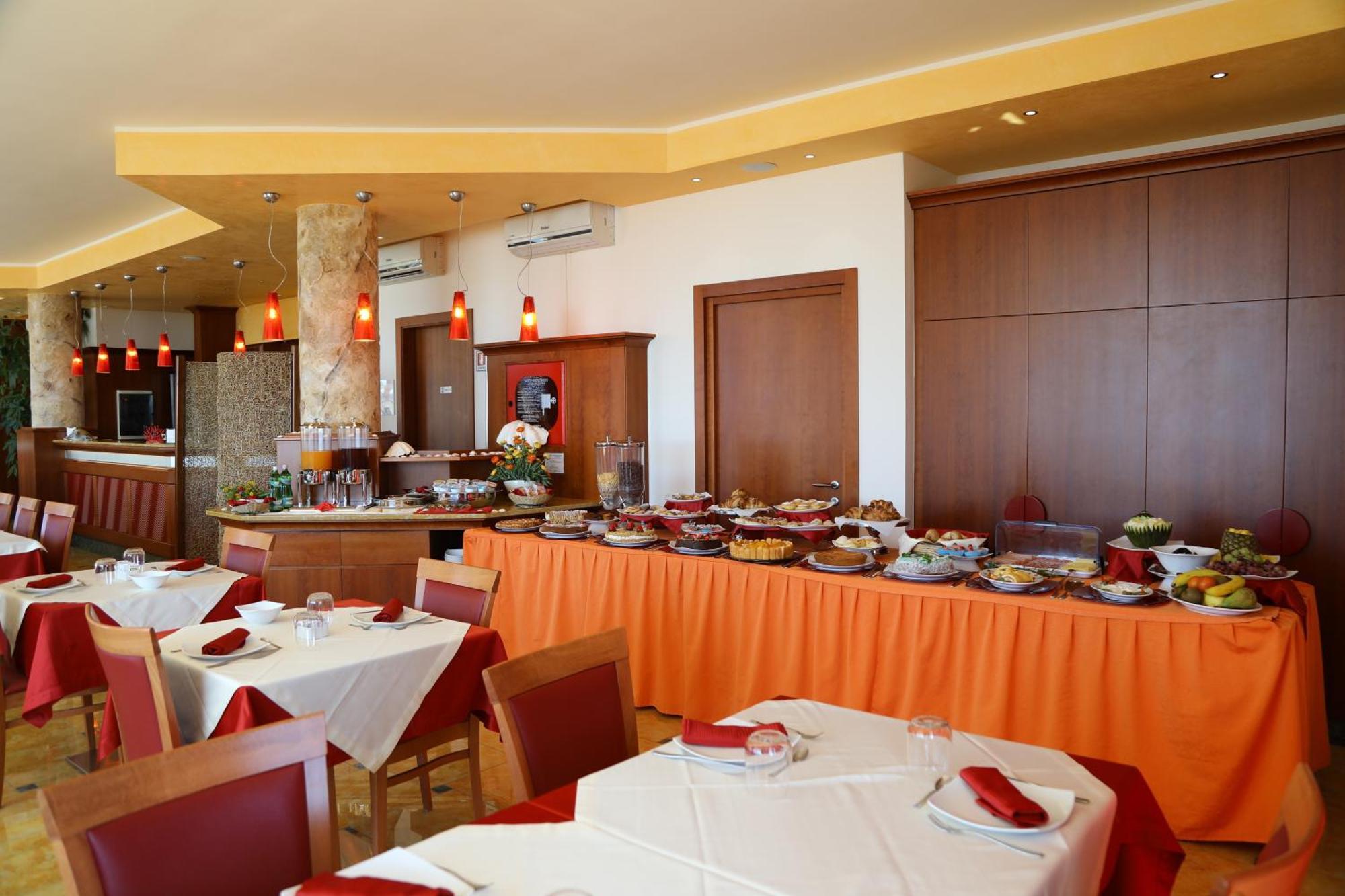 Hotel Alba Torre Lapillo Extérieur photo