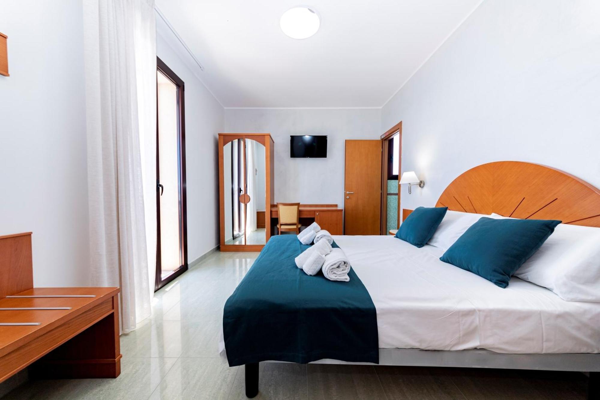 Hotel Alba Torre Lapillo Extérieur photo