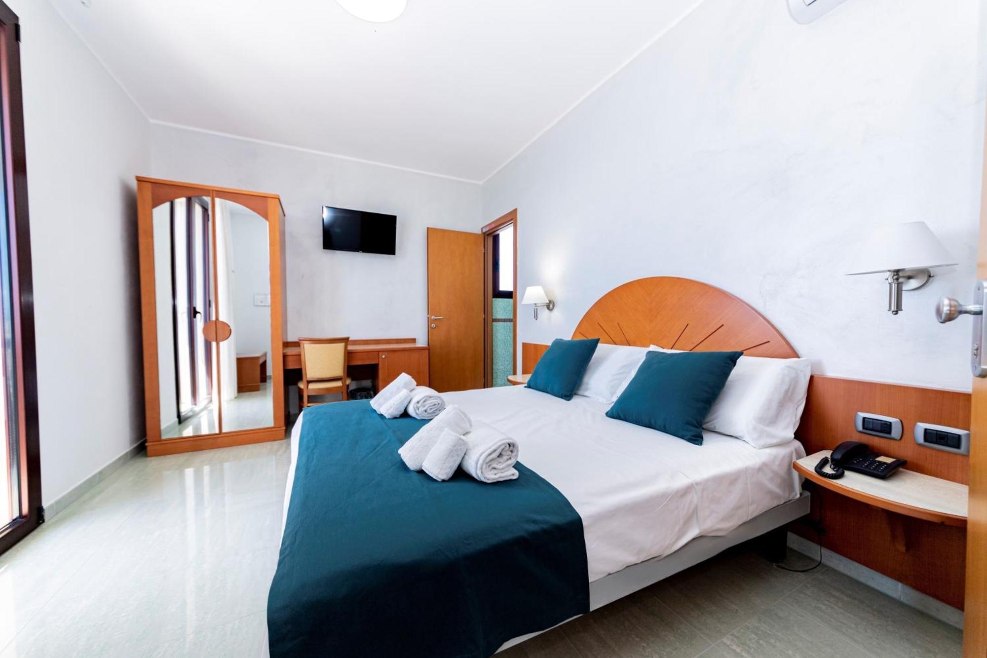 Hotel Alba Torre Lapillo Extérieur photo