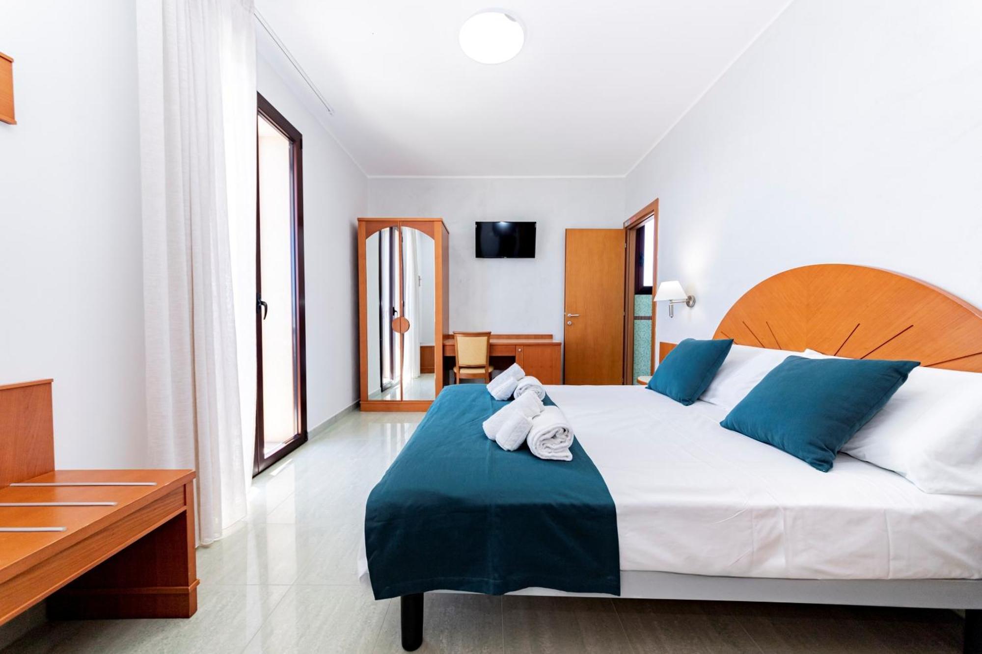 Hotel Alba Torre Lapillo Extérieur photo