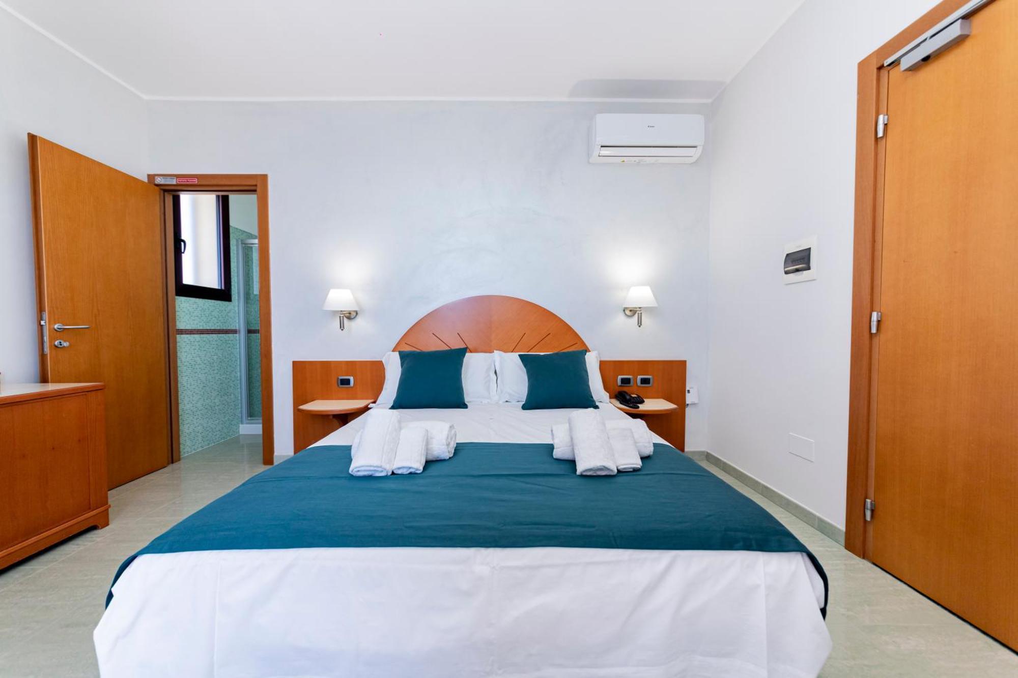 Hotel Alba Torre Lapillo Extérieur photo