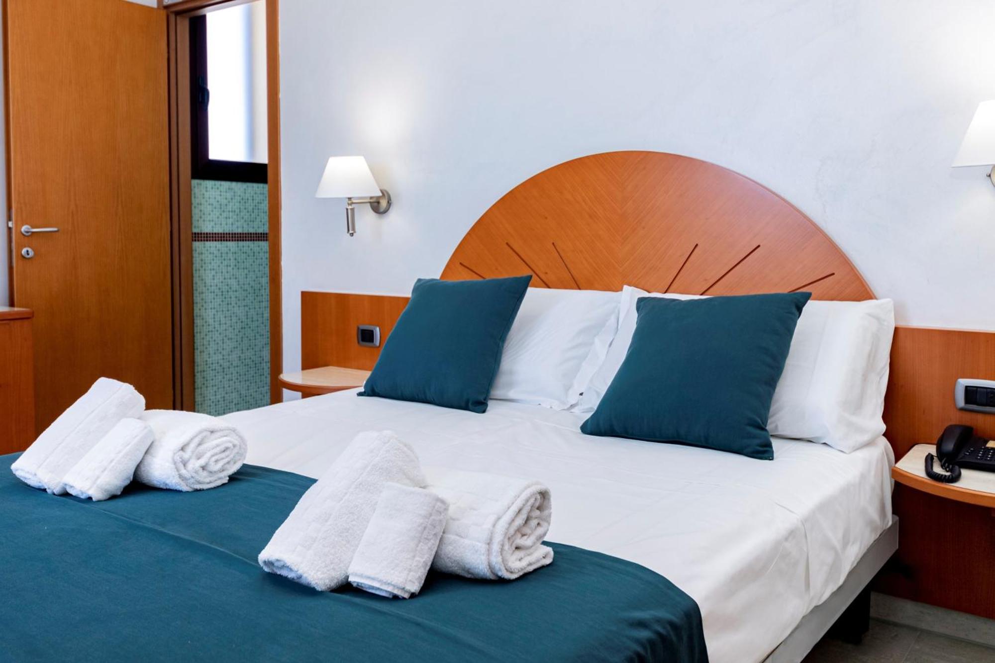 Hotel Alba Torre Lapillo Extérieur photo