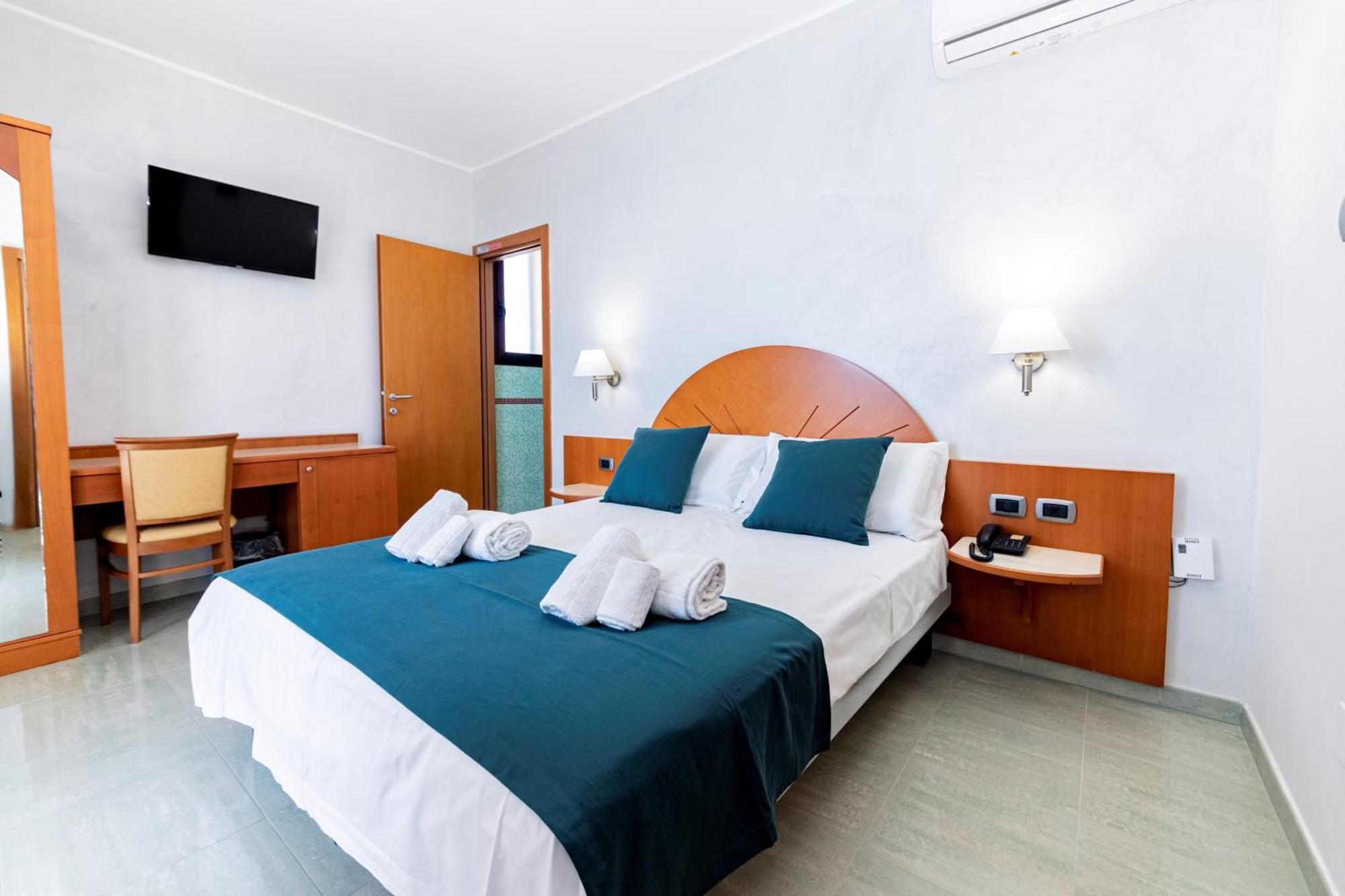 Hotel Alba Torre Lapillo Extérieur photo