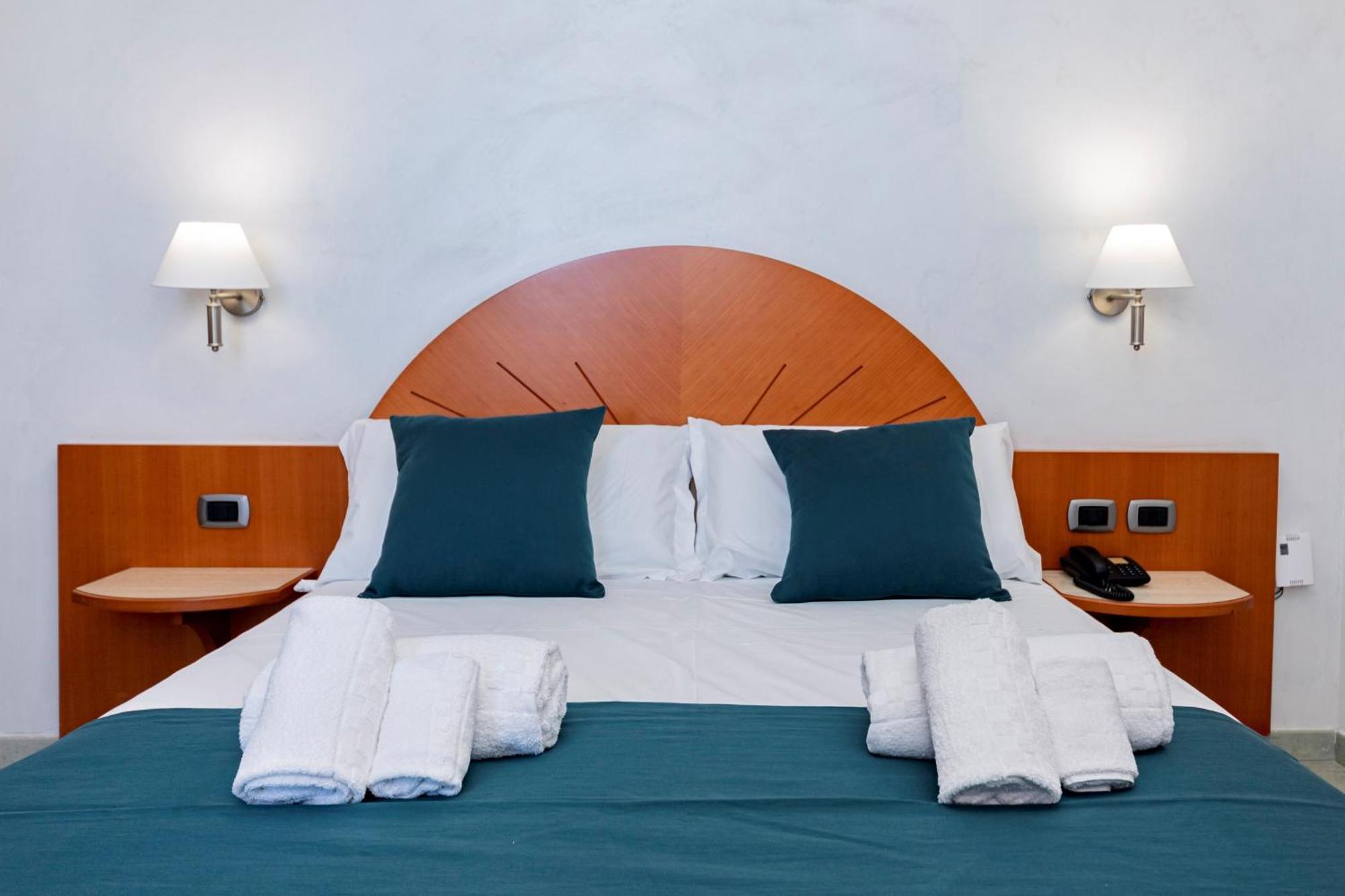 Hotel Alba Torre Lapillo Extérieur photo