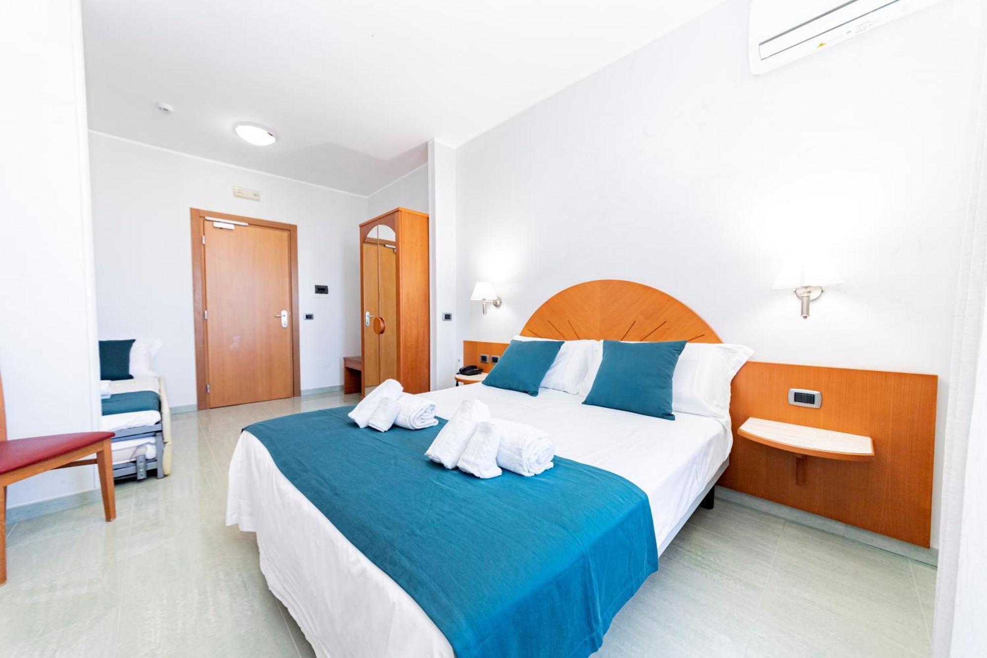 Hotel Alba Torre Lapillo Extérieur photo