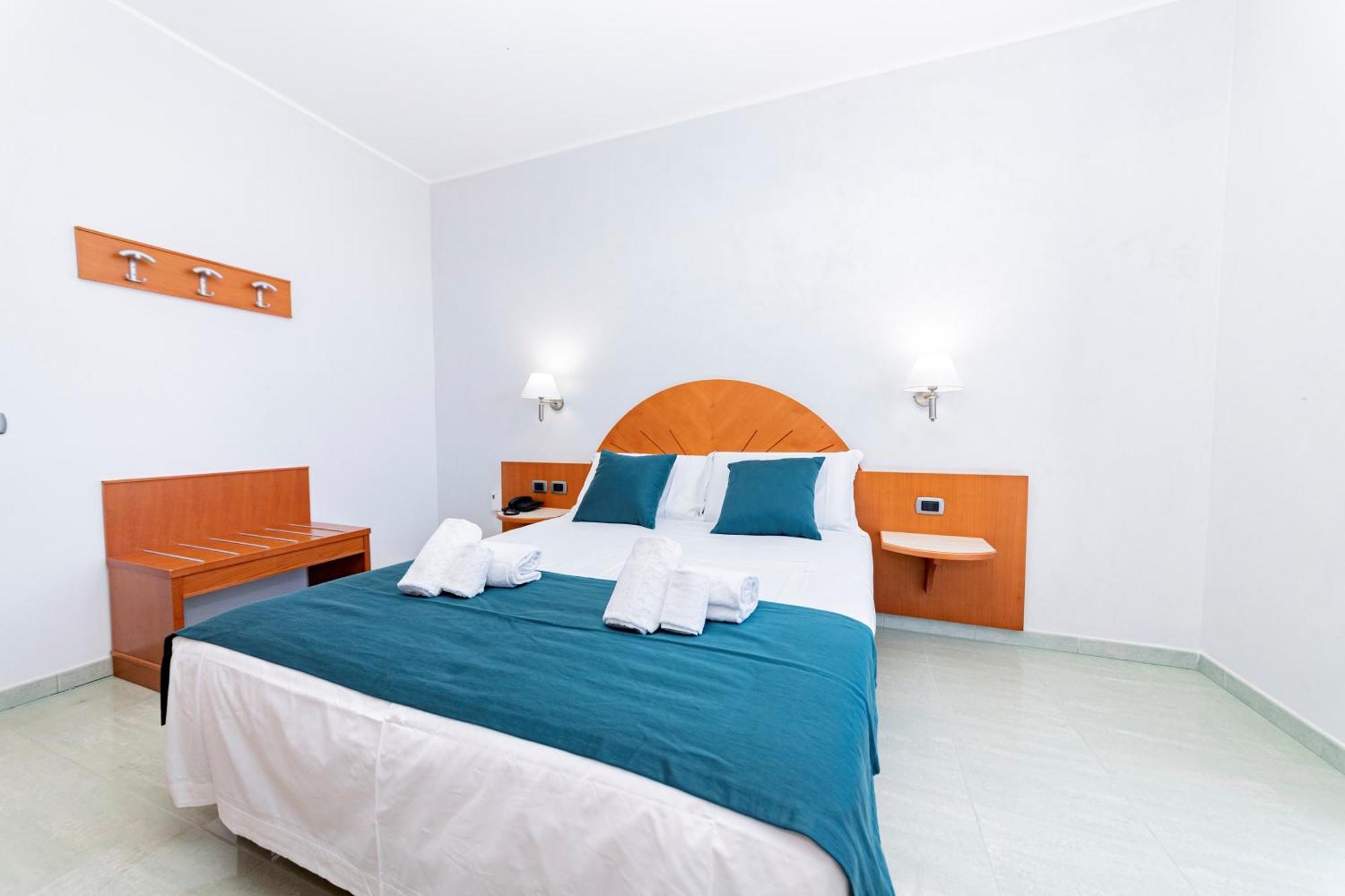 Hotel Alba Torre Lapillo Extérieur photo
