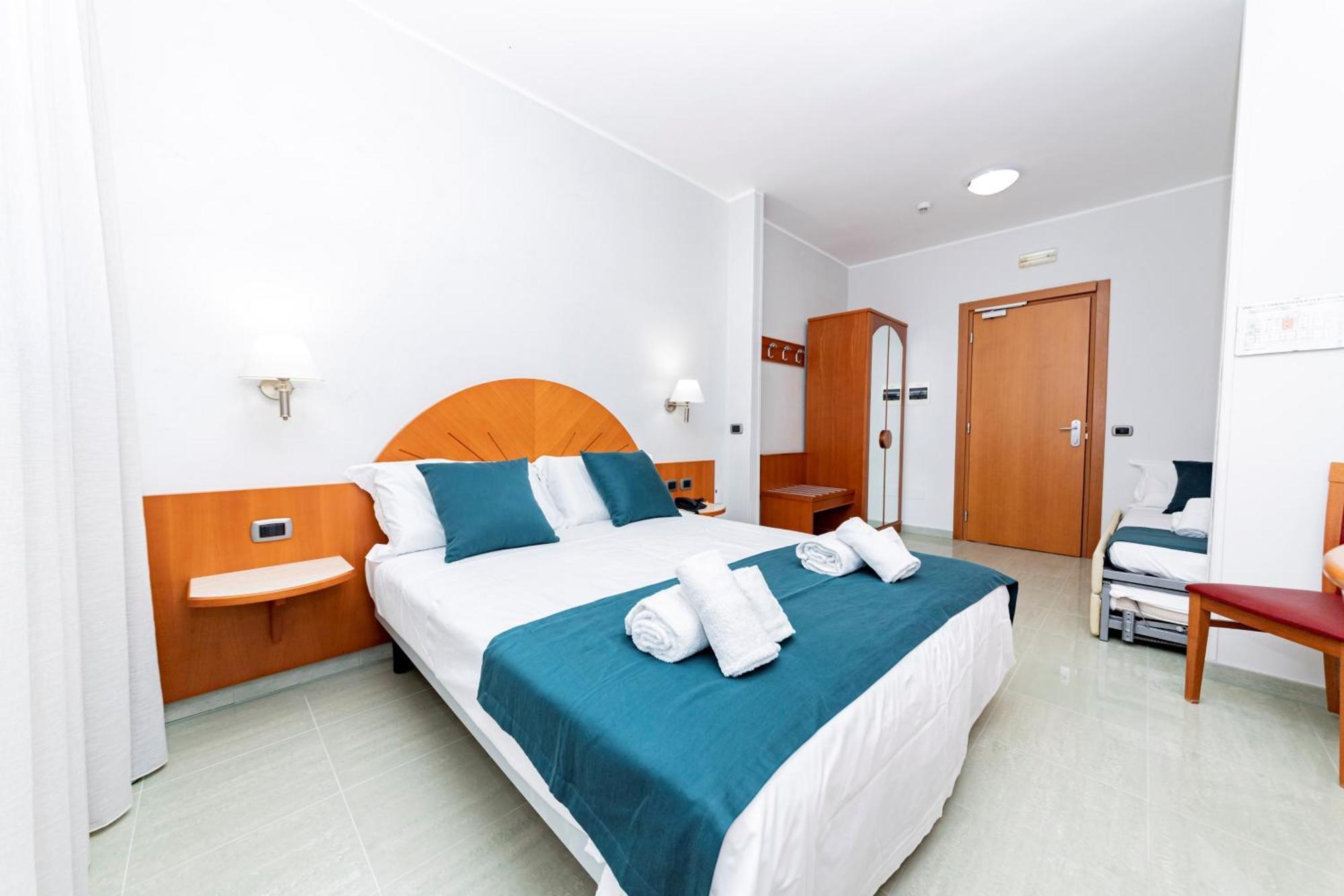 Hotel Alba Torre Lapillo Extérieur photo