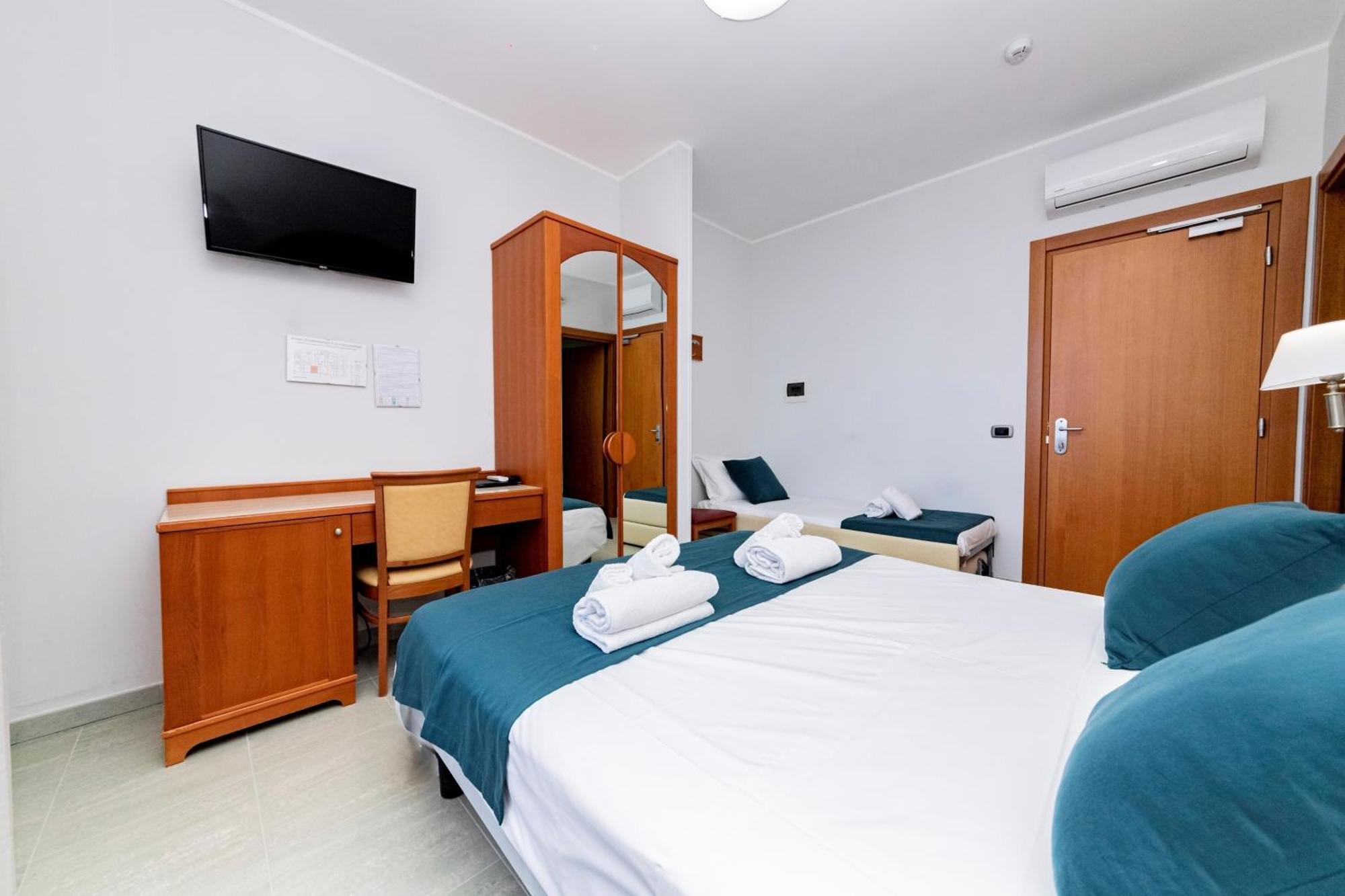 Hotel Alba Torre Lapillo Extérieur photo