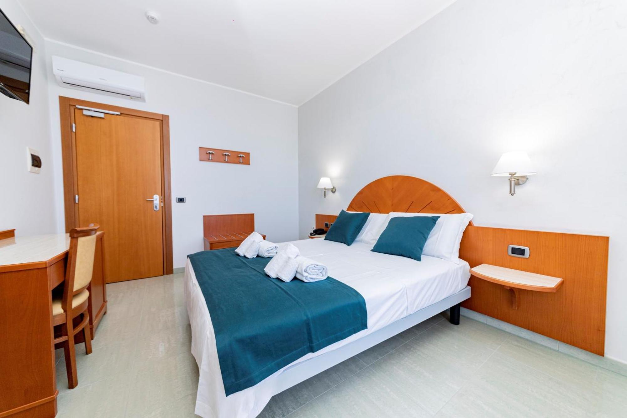 Hotel Alba Torre Lapillo Extérieur photo